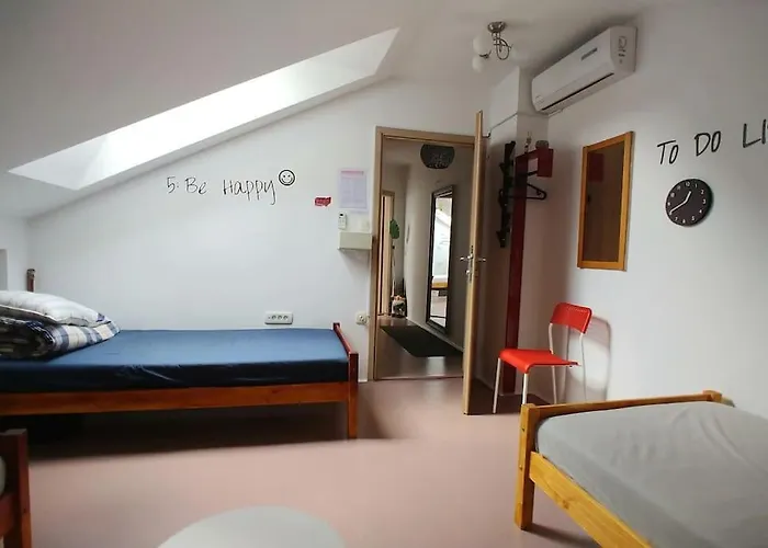 Апартаменты Goodlebang, 3 Bed Apartment, Center Любляна